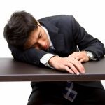 睡眠不足の症状は?寝不足なのかをチェックするには?